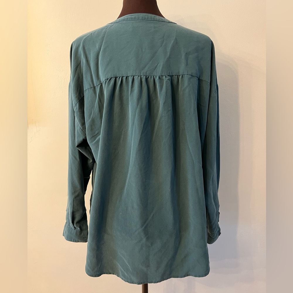 Madewell Sandwashed Popover Top Medium M EUC - Picture 4 of 6